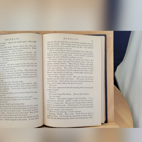 Vintage Bedelia [Hardcover] Vera Caspary 1945 Blakiston Company USED GOOD - Picture 6 of 8
